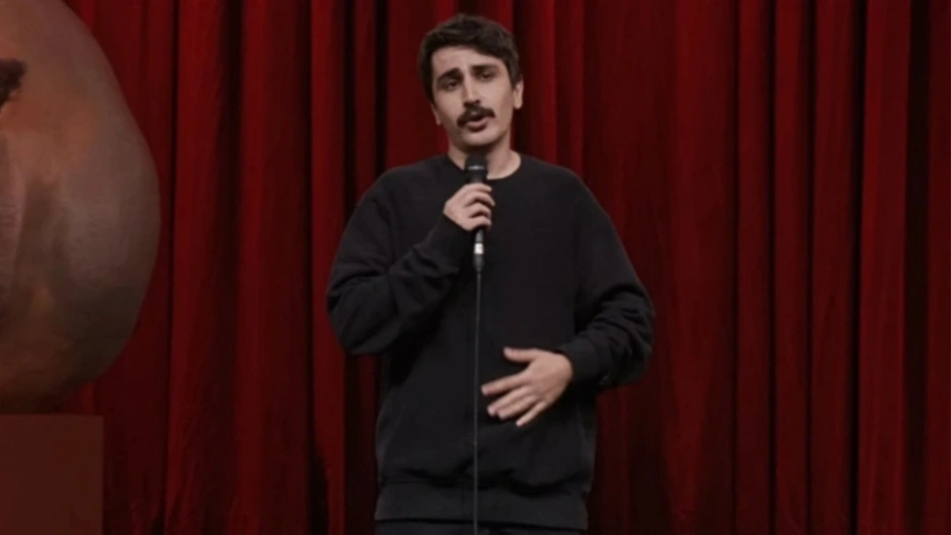 YouTube'da yayımladığı son stand-up gösterisiyle gündem olan komedyen Deniz Göktaş
