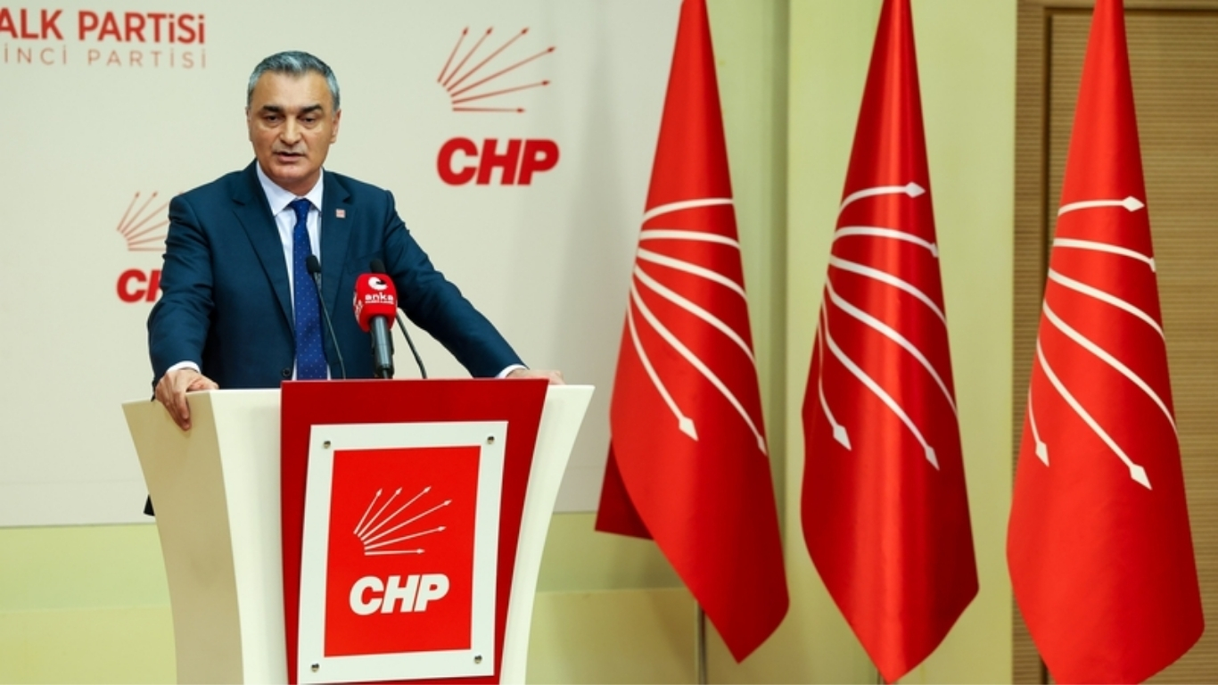 İzmir’de Seferihisar ve Balçova belediyelerine yönelik yolsuzluk ve rüşvet soruşturmasının