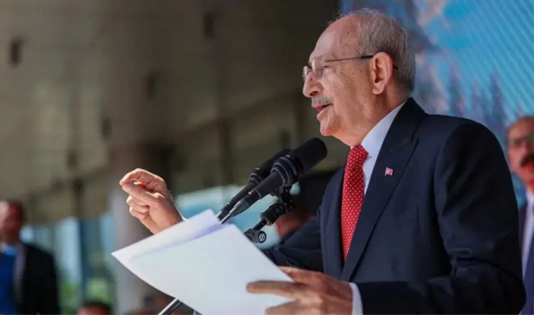 CHP'de Özgür Özel'e yakın 28 Parti Meclisi üyesinin istifa etmesi,
