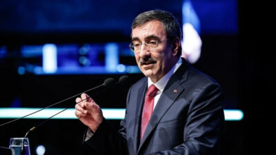 Son dakika haberi... Cumhurbaşkanı Yardımcısı Cevdet Yılmaz, yeni anayasa hazırlıklarıyla