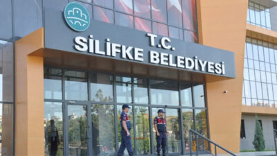 Mersin’in Silifke ilçesinde tutuklanarak görevden uzaklaştırılan Belediye Başkanı Mustafa Turgut’un