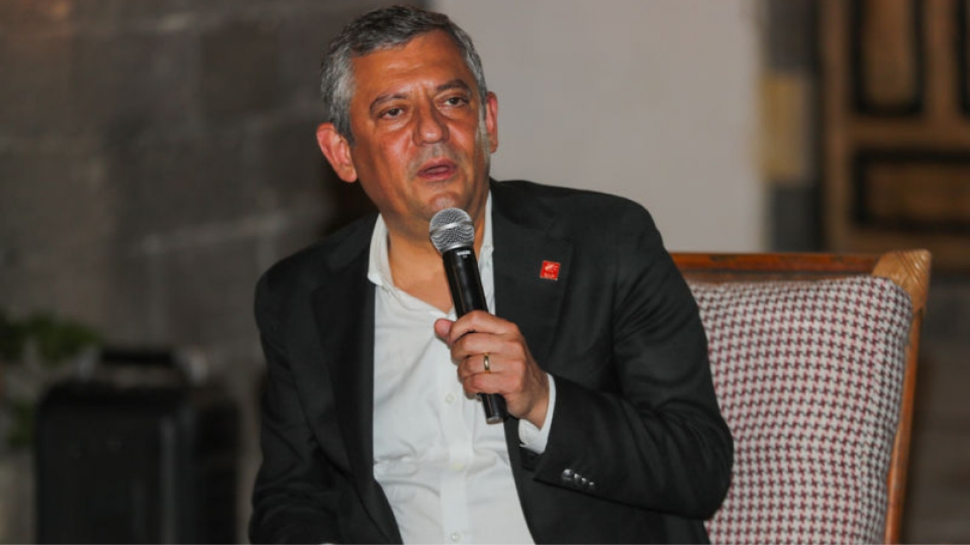 CHP Grup Başkanı Özgür Özel, partiye yönelik hukuki süreçlere ilişkin