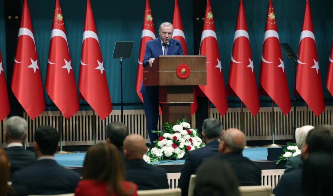 Cumhurbaşkanlığı Kabinesi bugün Cumhurbaşkanı Erdoğan başkanlığında toplanıyor. Gündemde ekonomi, ABD-İran