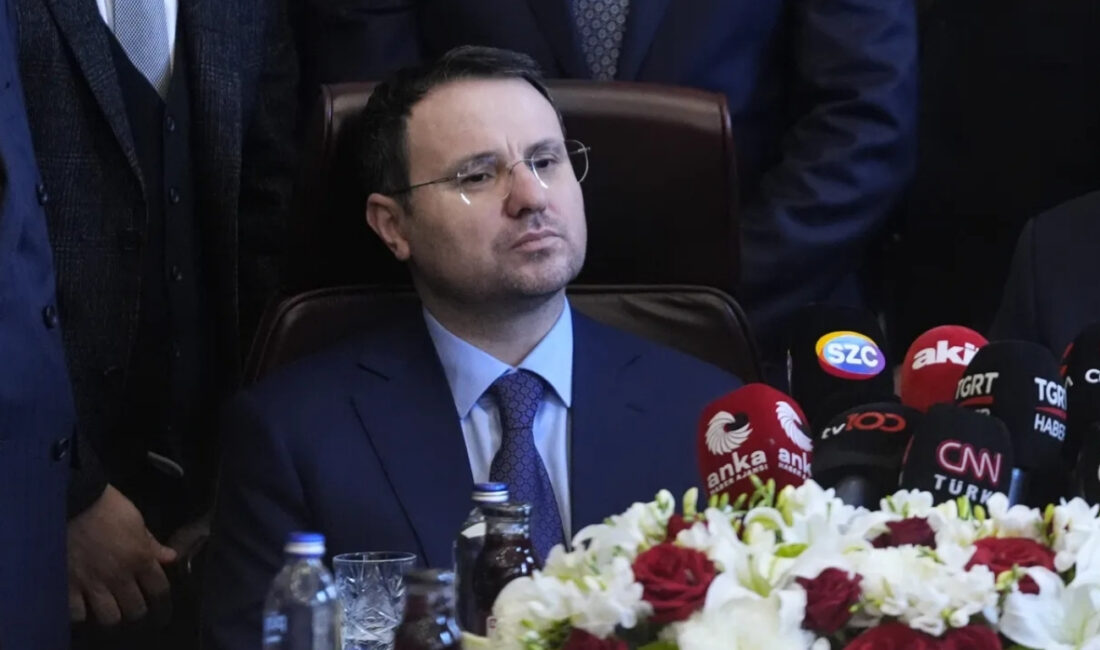 Adalet Bakanı Akın Gürlek, FETÖ'nün yurt dışındaki üst düzey yöneticilerine