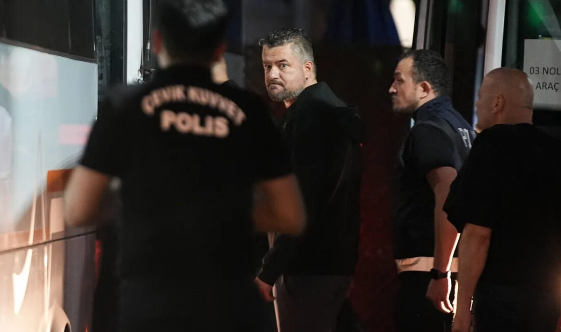 Buca Belediyesi'ne yönelik yürütülen yolsuzluk soruşturmasında yeni detaylar ortaya çıktı.