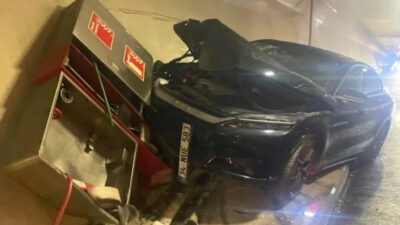 Avrasya Tüneli'nin Avrupa yönünde meydana gelen trafik kazası nedeniyle ulaşım
