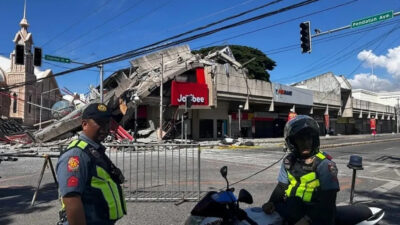 Filipinler'in Mindanao Adası açıklarında meydana gelen 7,8 büyüklüğündeki deprem bölgede