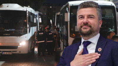 
İzmir Buca Belediyesi'ne yönelik yürütülen yolsuzluk soruşturmasında gözaltına alınan 54