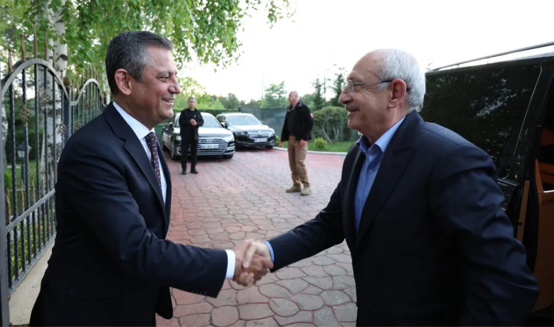CHP'de kurultay tartışmaları sürerken Kemal Kılıçdaroğlu yönetimi Antalya ve Kayseri