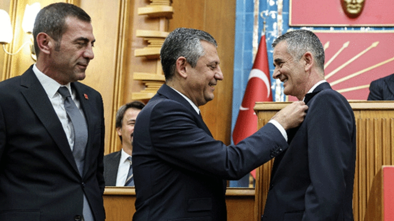 Son dakika haberi... CHP Sakarya Milletvekili Ümit Dikbayır, sosyal medya