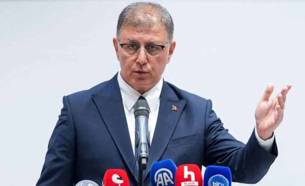 İzmir Büyükşehir Belediye Başkanı Cemil Tugay, CHP'de mutlak butlan kararı