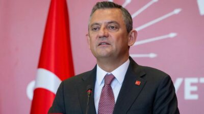 Mahkeme kararıyla CHP yönetimine atanan Kemal Kılıçdaroğlu'nun MYK'sında, 9 vekil