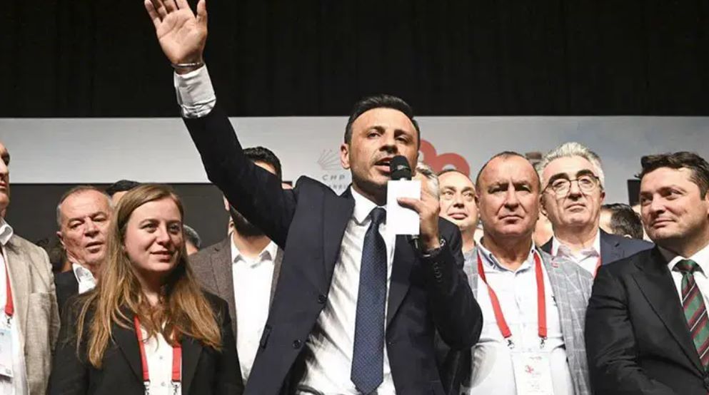 CHP’ye yönelik “mutlak butlan” kararının ardından MYK toplantısından yeni ihraç