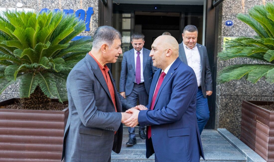 İzmir Büyükşehir Belediye Başkanı Dr.