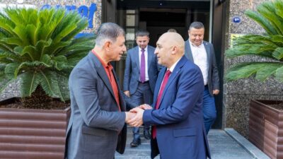 İzmir Büyükşehir Belediye Başkanı Dr. Cemil Tugay, Bulgaristan’dan İzmir’in kardeş