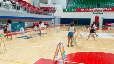 Karşıyaka Belediyesi, çocukların yaz aylarını verimli ve keyifli geçirmeleri amacıyla