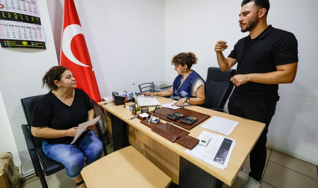 İzmir Büyükşehir Belediyesi, engelli bireylere yönelik hizmetlerin daha hızlı, doğru
