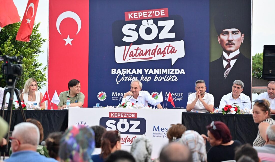 Kepez Belediye Başkanı Mesut Kocagöz, her hafta belediye hizmet binasında