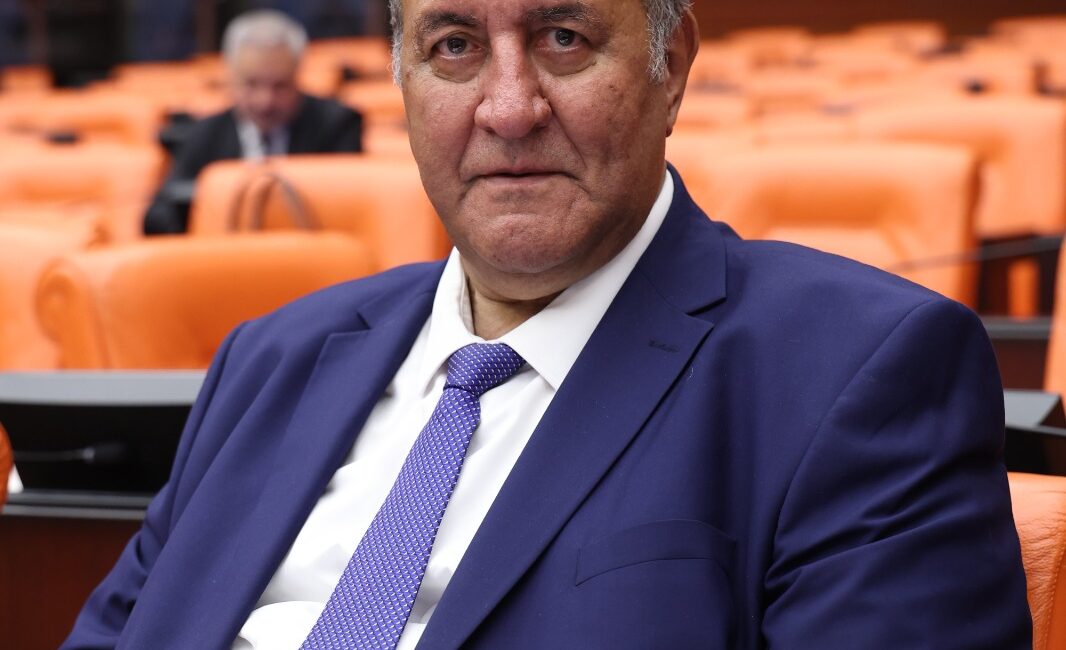 GÜRER: “AYÇİÇEĞİ ALIM FİYATI ÜRETİCİYİ KORUMALIDIR”   CHP Niğde Milletvekili