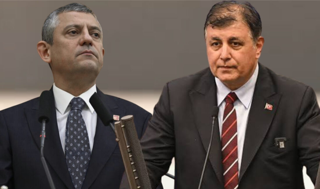 CHP'deki ayrılık sürecinin ardından yeni parti hazırlıklarını sürdüren Özgür Özel