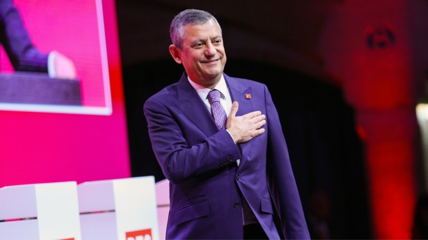 CHP'den ayrılma sürecini başlatan Özgür Özel'in kuracağı yeni partiyle ilgili