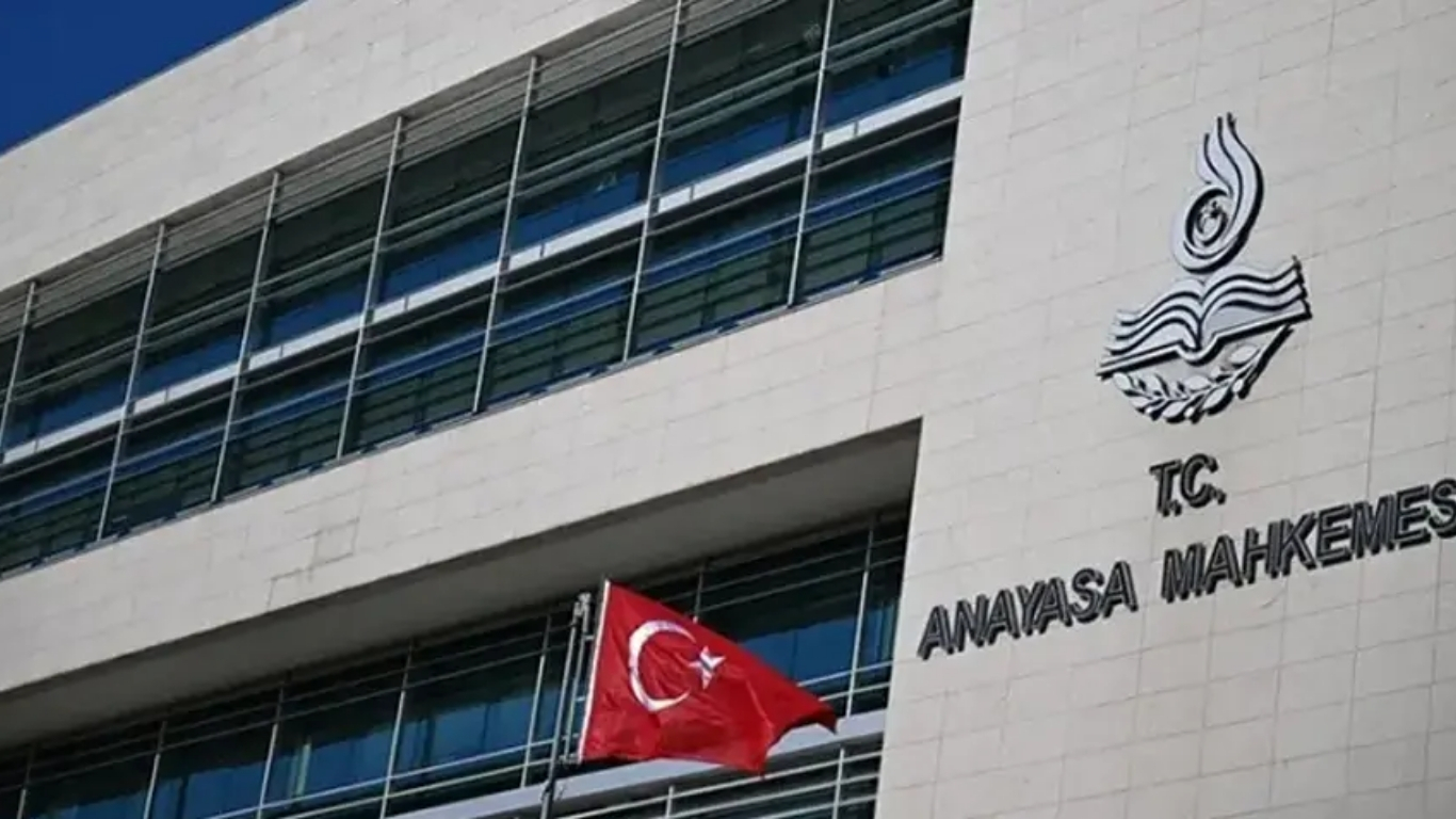 Anayasa Mahkemesi, 2 Temmuz 1993’te Sivas Madımak Oteli’nde 37 kişinin