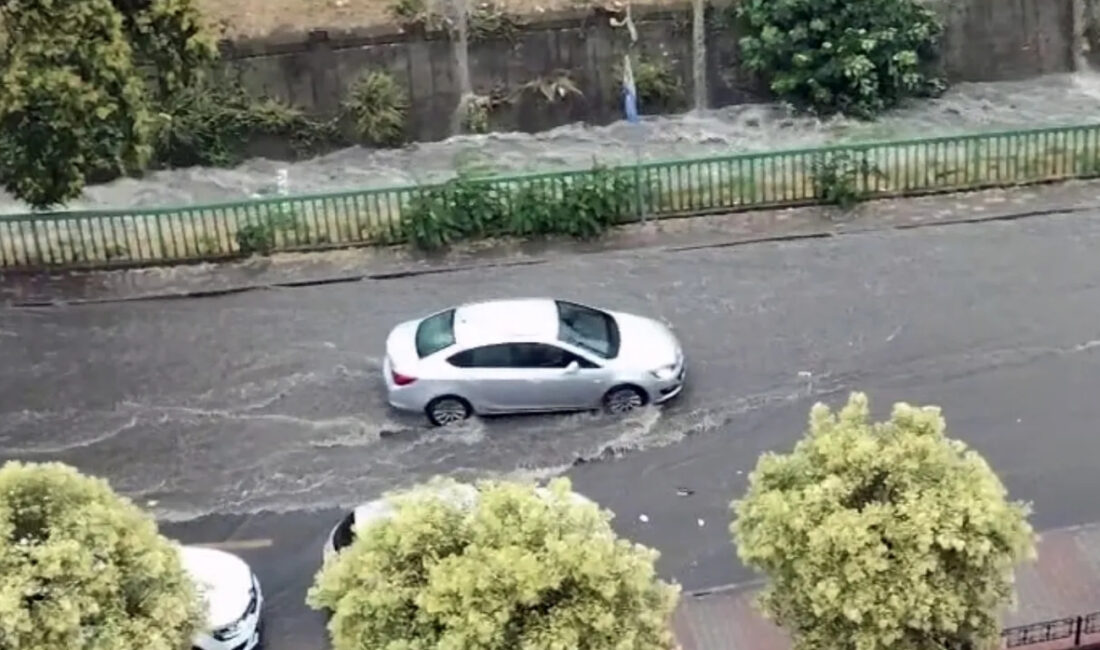 Meteoroloji ve İstanbul Valiliği’nin uyarılarının ardından kentte etkili olan sağanak