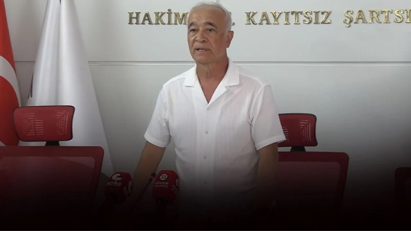 Tutuklanarak görevden uzaklaştırılan Seferihisar Belediye Başkanı İsmail Yetişkin’in yerine yapılacak