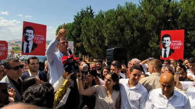 CHP Genel Başkanı Özgür Özel, Silivri'de görülen davaların ardından yaptığı
