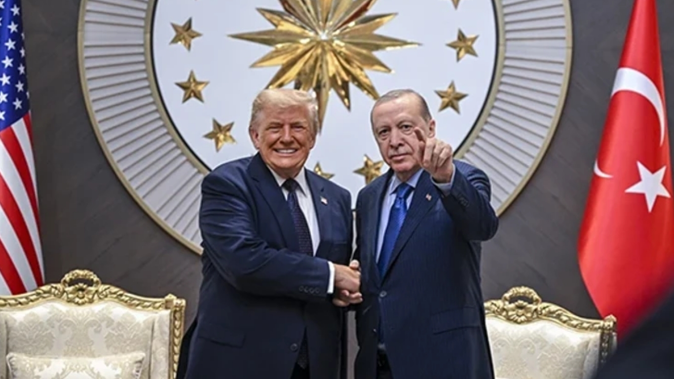 Cumhurbaşkanı Recep Tayyip Erdoğan, Ankara’daki Cumhurbaşkanlığı Külliyesi’nde ABD Başkanı Donald