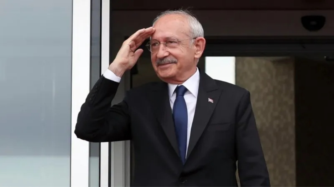 CHP Genel Başkanı Kemal Kılıçdaroğlu ile bazı belediye başkanları arasında