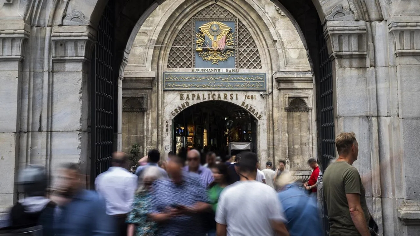 Kapalıçarşı merkezli kara para aklama soruşturmasında hazırlanan iddianamede dikkat çeken
