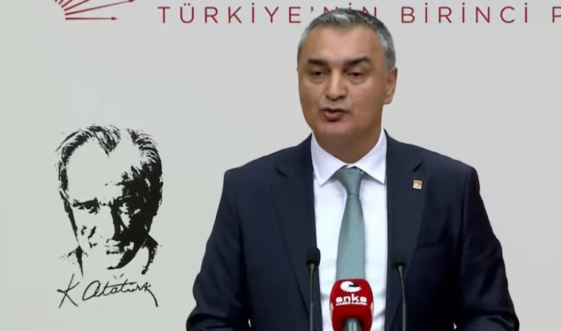 CHP Merkez Yönetim Kurulu, parti teşkilatlarında kapsamlı değişikliklere imza attı.
