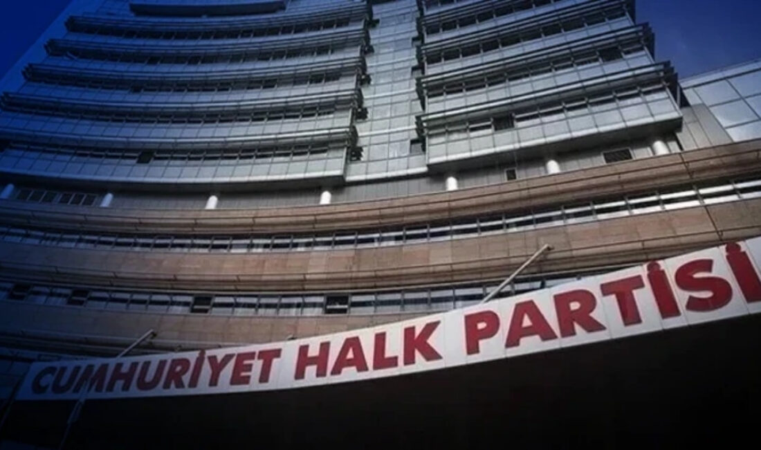 Son dakika haberi... CHP Sözcüsü Müslim Sarı, parti teşkilatlarında kapsamlı