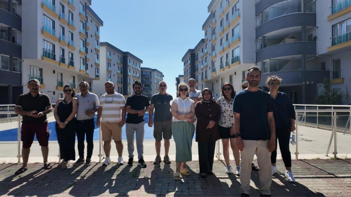 İstanbul Tuzla'da bulunan 268 dairelik bir sitede eski yönetim hakkında