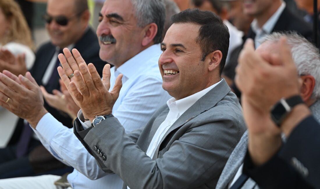 Akın: “20 ilçede hizmete devam” &nbsp; Balıkesir Büyükşehir Belediye Başkanı