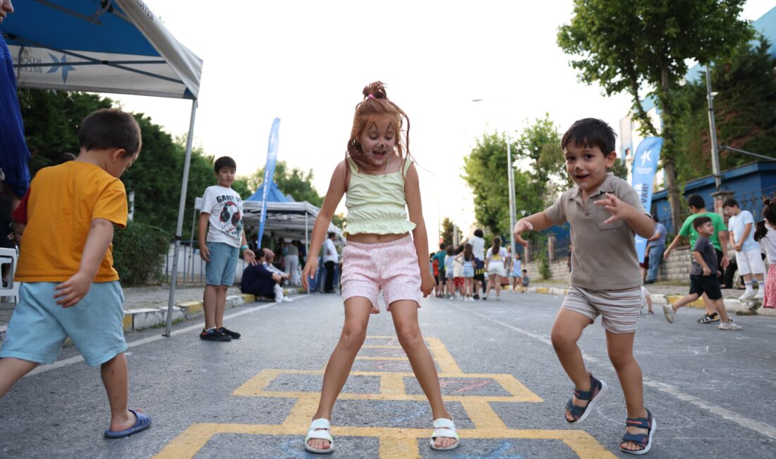 “3. GELENEKSEL SOKAKTA OYUN VAR” IN İLK GÜNÜNE BÜYÜK İLGİ
