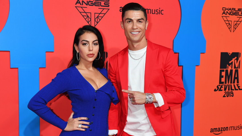 Dünyaca ünlü futbolcu Cristiano Ronaldo