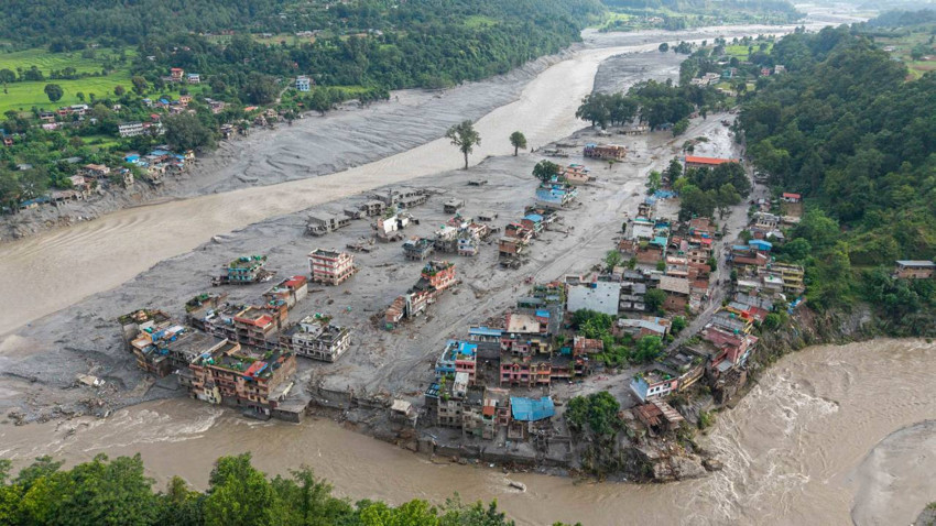 Nepal, Çin'in Tibet özerk bölgesi