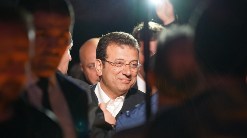 Yeni Parti Adana Milletvekili Burhanettin Bulut, CHP’li Ankara Büyükşehir Belediye