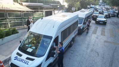İzmir Büyükşehir Belediyesi, il genelinde servis aracı sayısını artırmak için