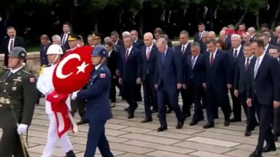 Cumhurbaşkanı Recep Tayyip Erdoğan başkanlığındaki devlet erkânı, 30 Ağustos Zafer