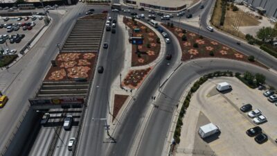 ESBAŞ Kavşağı rengarenk bir görünüme kavuştu İzmir Büyükşehir Belediyesi, Gaziemir’deki