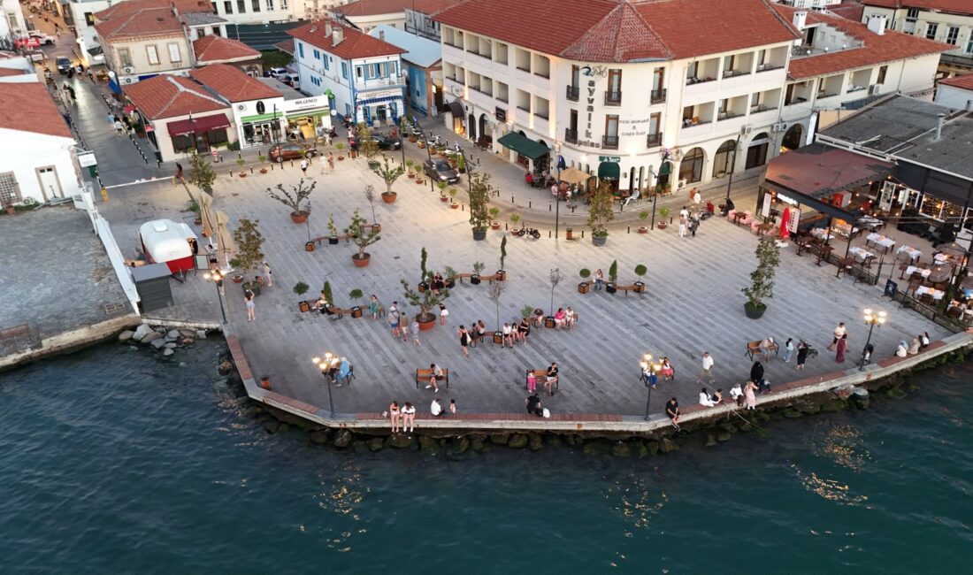 Meydan kırk yıldan fazla bir