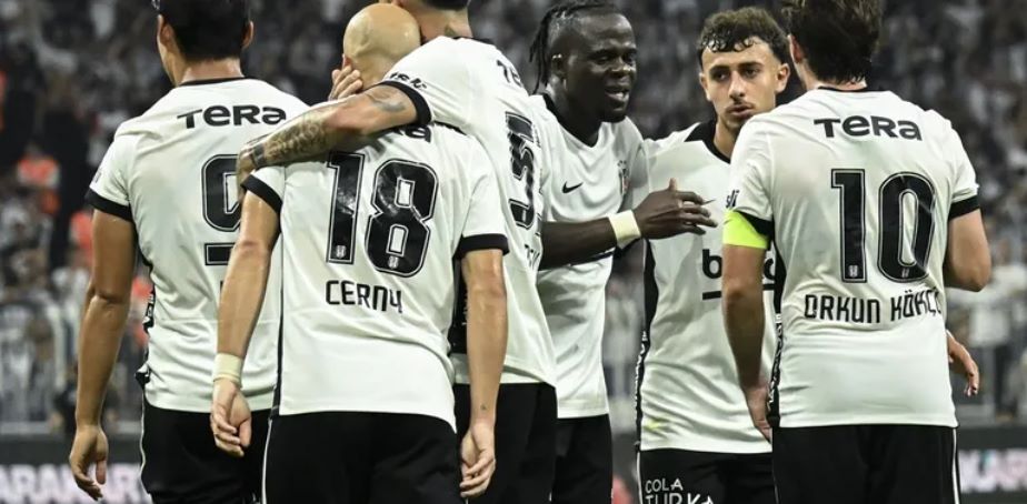 UEFA Avrupa Ligi 3. eleme turu rövanşında Beşiktaş, Hradec Kralove'yi