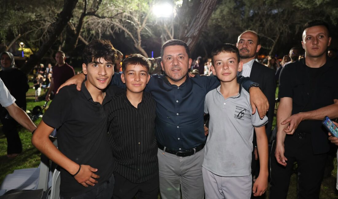 Nevşehir Belediyesi tarafından düzenlenen “Yaz Akşamı Buluşmaları” kapsamındaki durak Esentepe