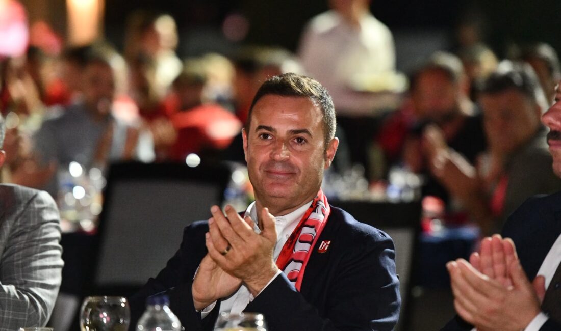 Balıkesir Büyükşehir Belediye Başkanı Ahmet Akın, Balıkesirspor’un “Şanla Şerefle 60.