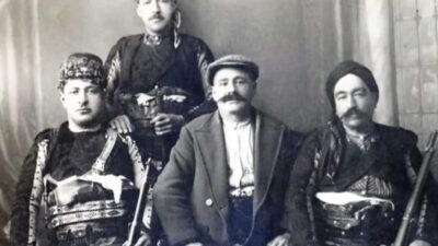 Kemerdereli Ali Efe, 1880 yılında İzmir’in Tire ilçesine bağlı Kemerderere