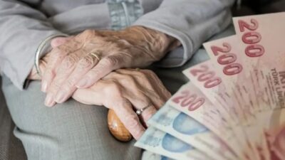 Sosyal Güvenlik Kurumu, en düşük emekli aylığının yükseltilmesinin ardından oluşan