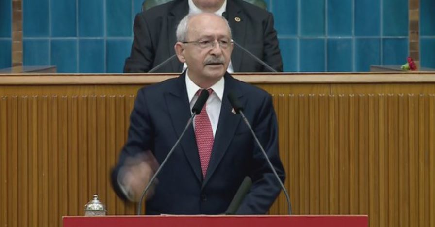 Mutlak butlan kararı sonrası CHP Genel Başkanlığı görevine dönen Kemal